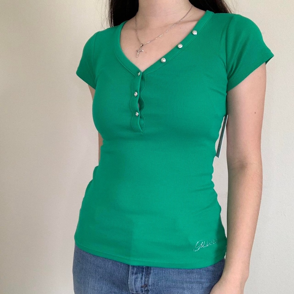 NWT Guess Women’s Green Ribbed Short Sleeve Fitted Button Up Shirt